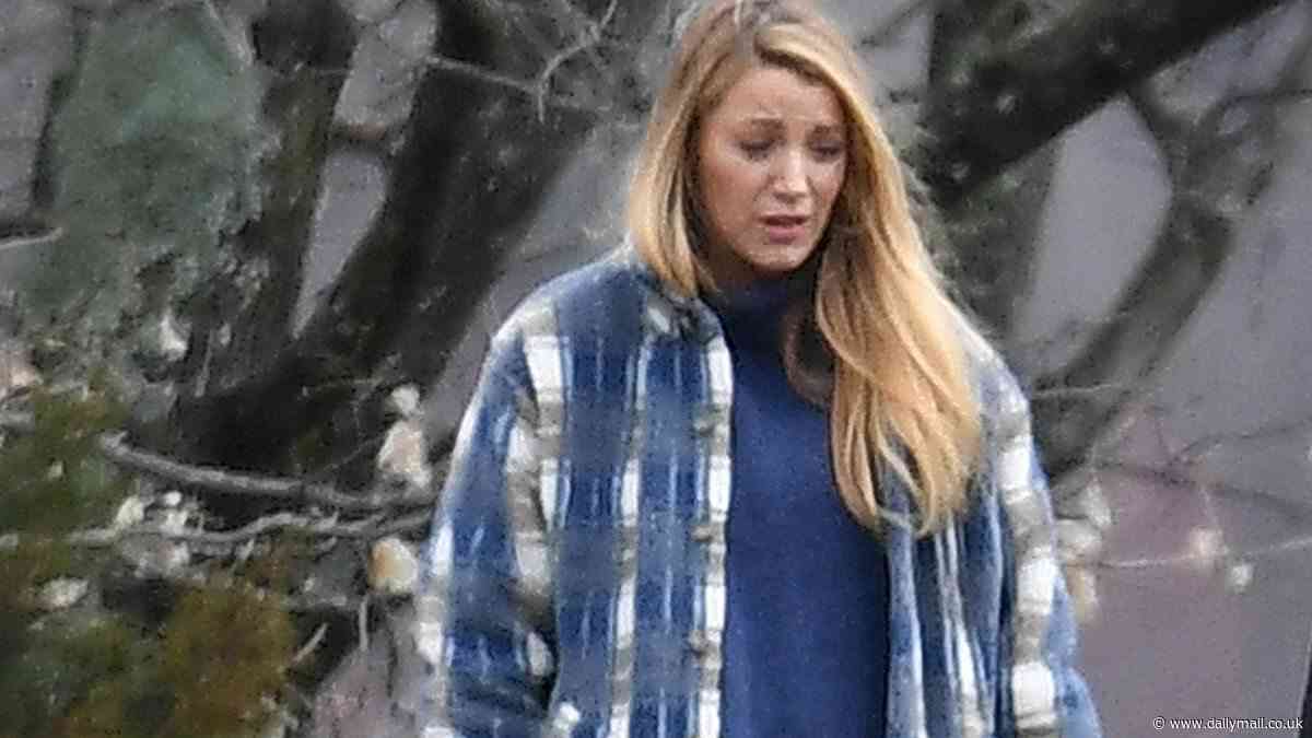 Blake Lively is iced out by ANOTHER A-list bestie whose 'loyalty is to Taylor Swift'... as insiders reveal her brutal Game of Thrones barb
