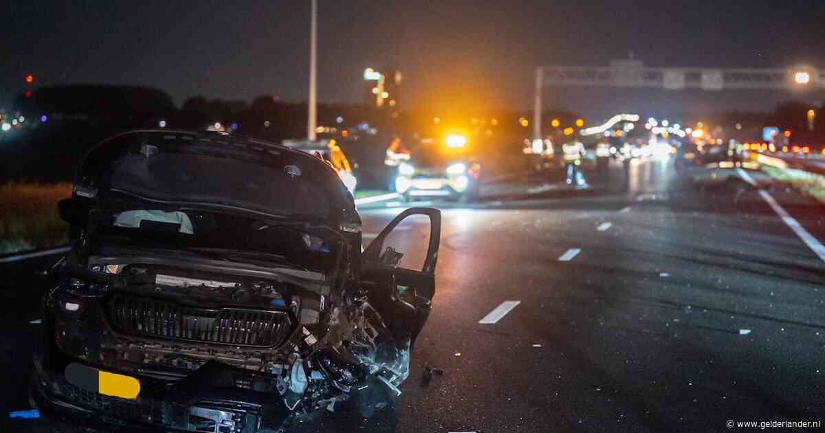 Spookrijder gemeld op A12, snelweg dicht na ernstig ongeval
