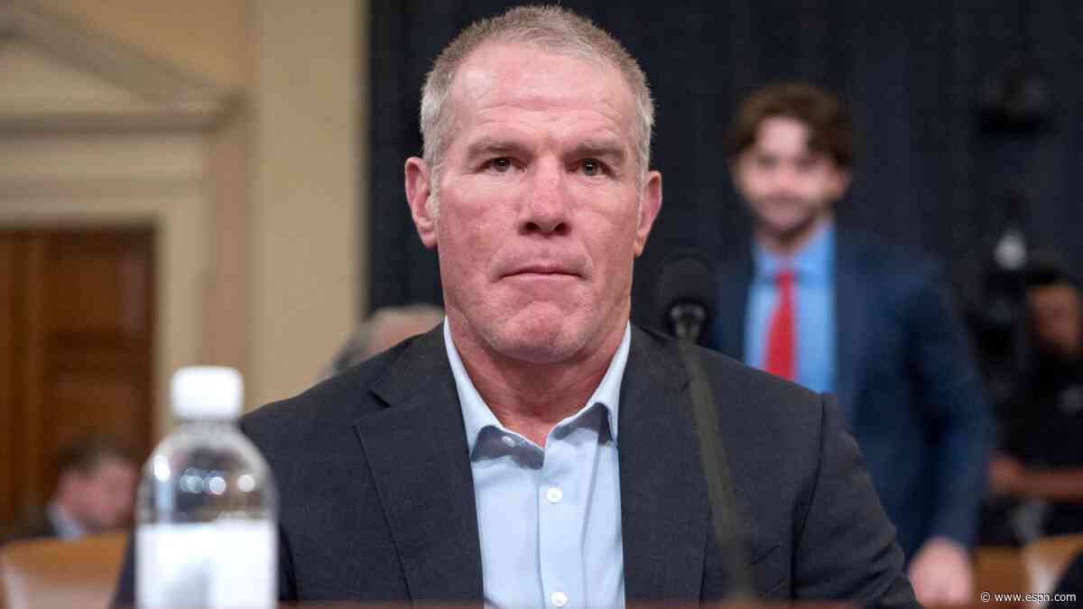 Favre's defamation suit vs. auditor to move forward