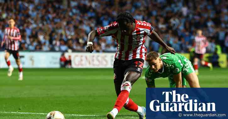 Mayenda punishes huge Coventry error to put Sunderland on top in playoff