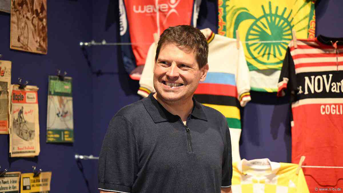 Unfall auf Trainingsrunde: Schlüsselbeinbruch: Jan Ullrich im Krankenhaus
