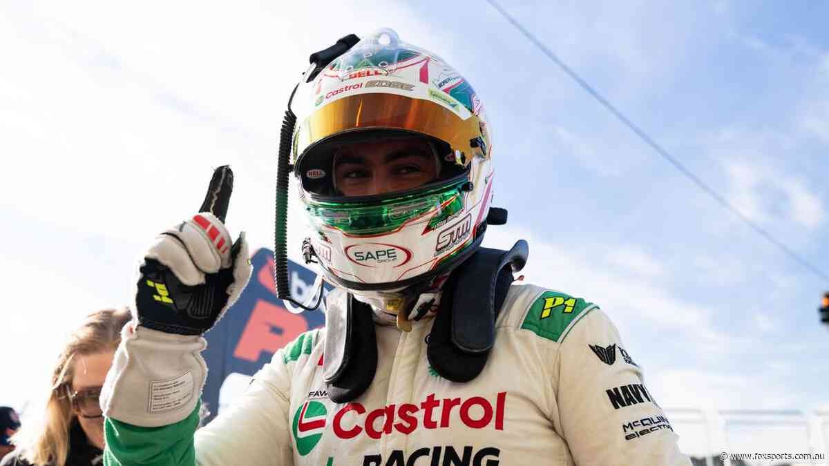 Collisions and penalties in Supercars chaos as pair split poles