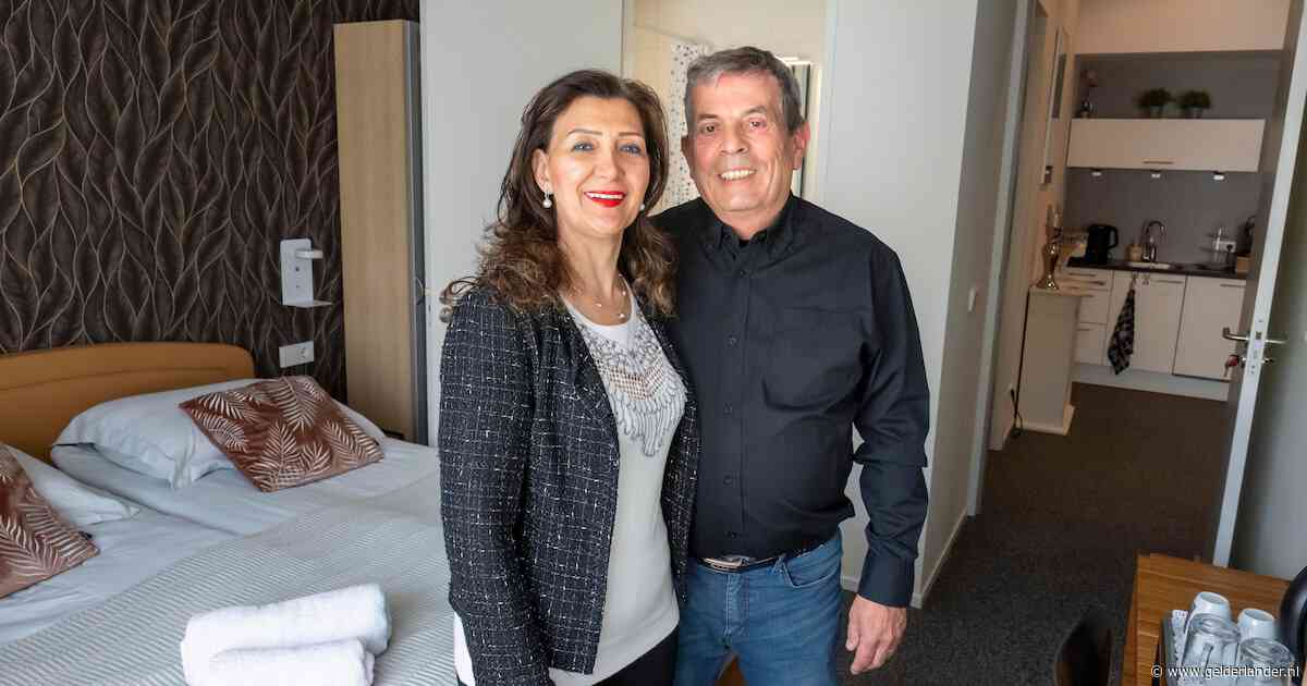 Marc en Adrina krijgen te horen dat hun B&B in woonwijk niet mag: ‘Onduidelijke regels’