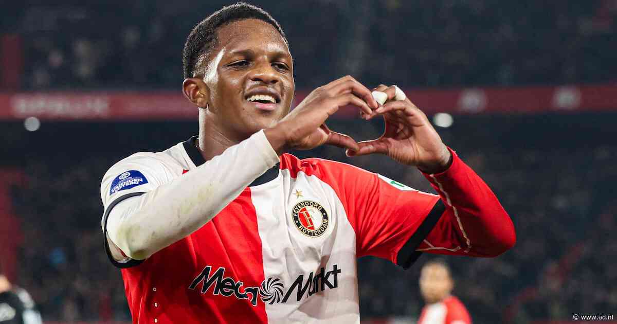 Givairo Read (18) is niet meer weg te denken bij Feyenoord: ‘Ja, dit seizoen voelde als een droomreis’