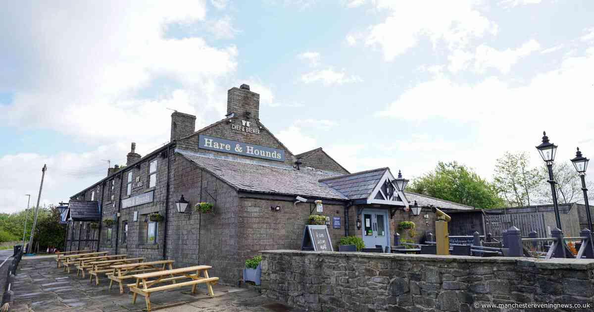 The hilltop walk ending with a pub that has ‘amazing views’ of Manchester