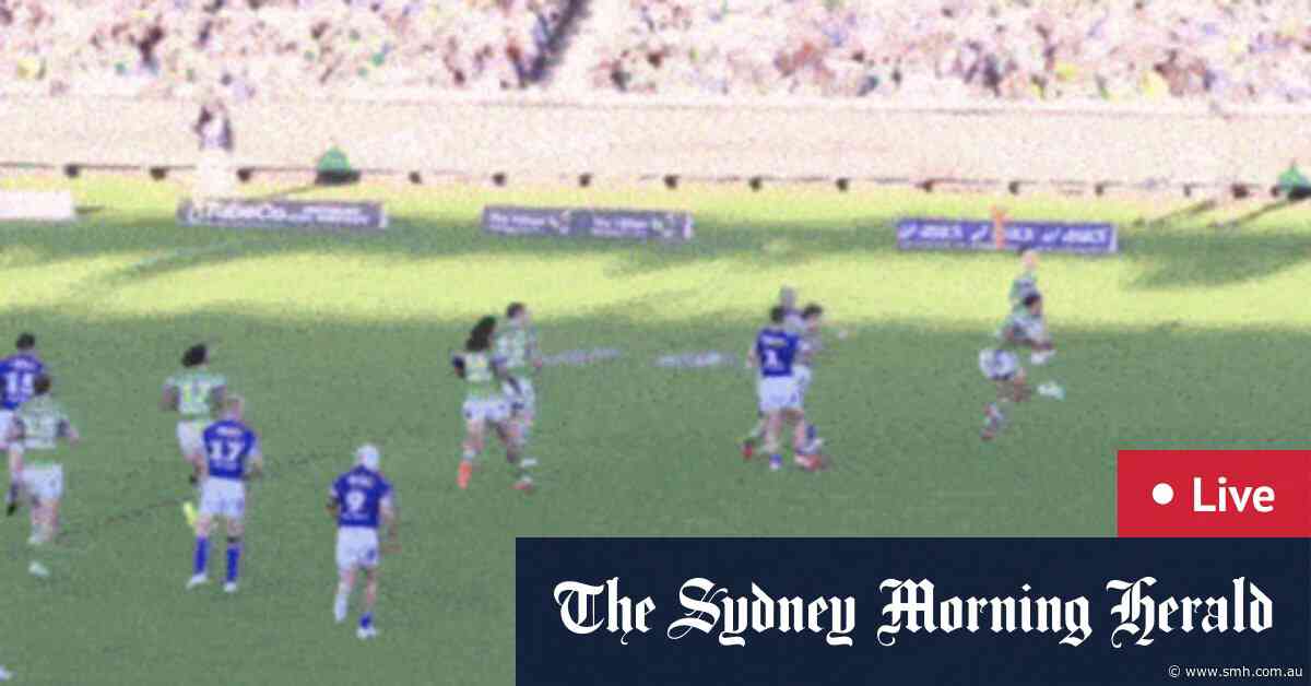 Bulldogs stun Raiders with incredible second-half fightback