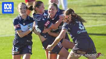 Lowe double sends Victory through to A-League Women grand final