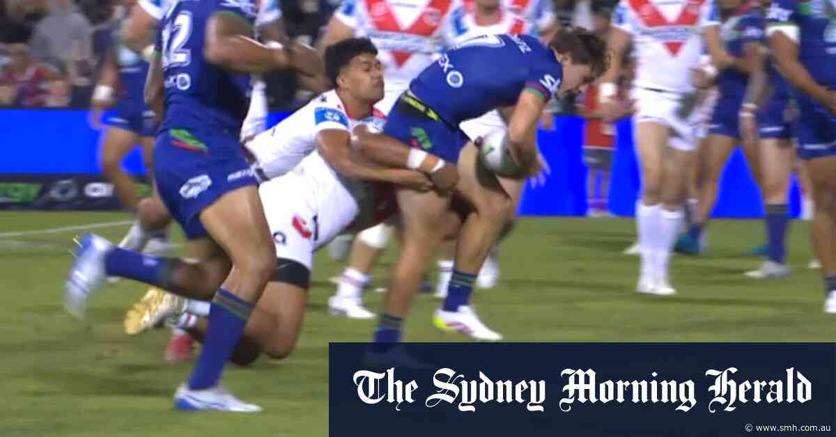 Metcalf charges over for the Warriors