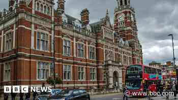 Handling of youth service cuts plan an 'insult'