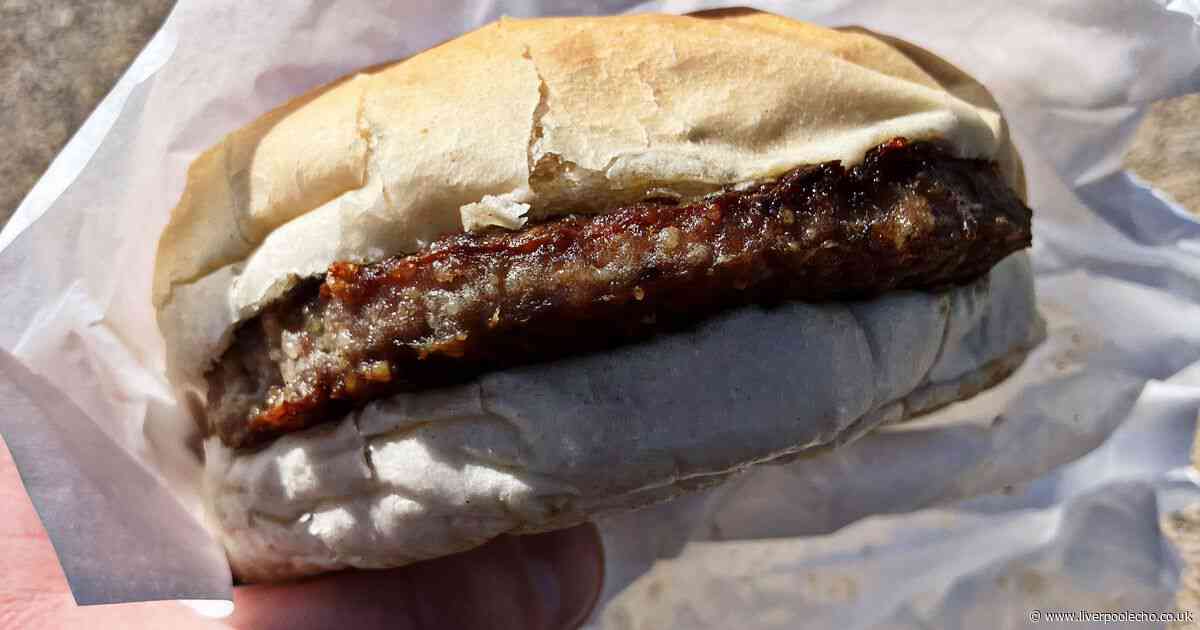 Seaside town's £1 burger is a nostalgic bargain - if you can fend off the seagulls