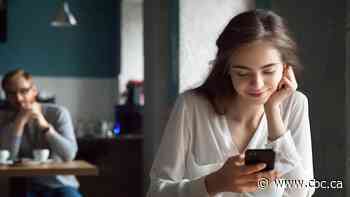 Can't seem to stick a label on your relationship? You might be in a situationship