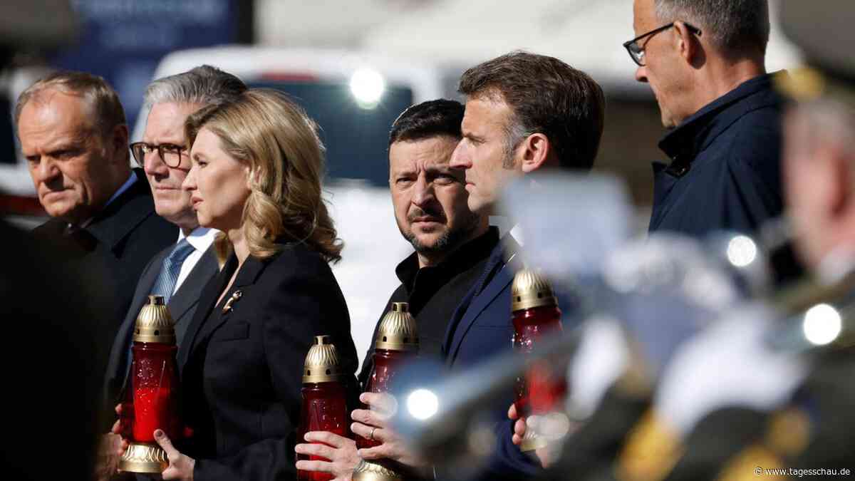 Merz, Macron, Tusk und Starmer gedenken der ukrainischen Kriegstoten