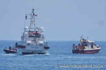 Recovery of Mike Lynch’s superyacht stopped after diver dies during salvage mission