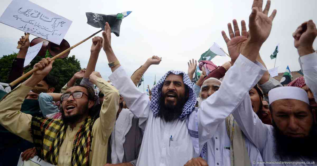 India accuses Pakistan of breaching ceasefire hours after deal was reached