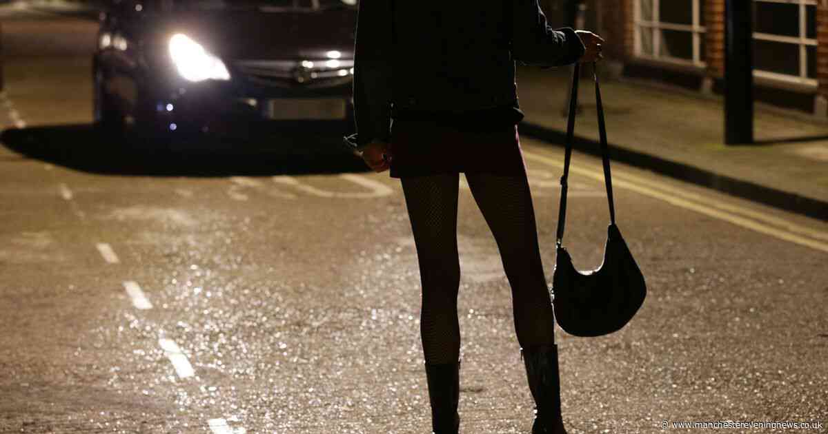 The police officer who met a sex worker and fled without paying