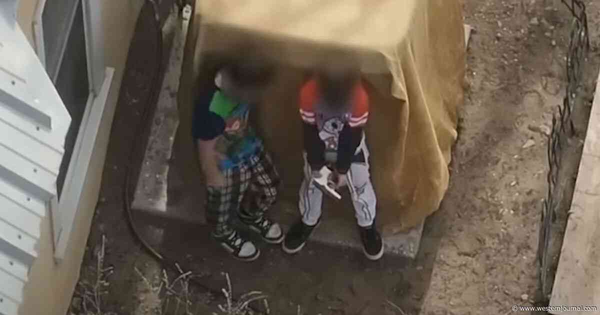 Watch: Police Officers Put in Nightmare Position as 7-Year-Old Points Loaded Gun at Them