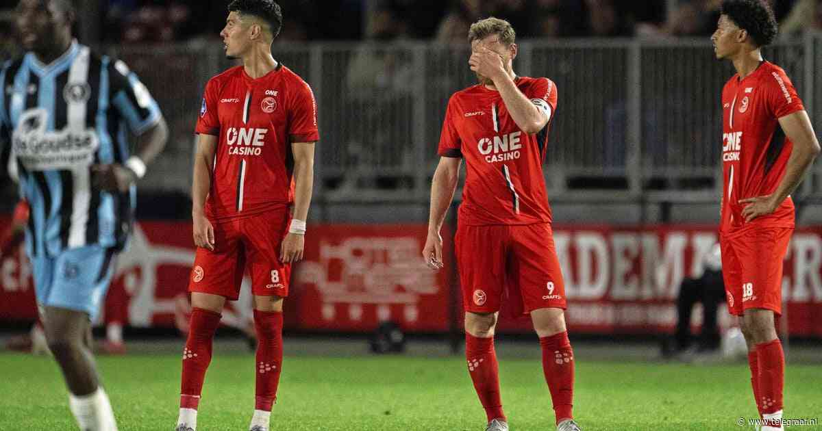Almere City op randje van de afgrond na nederlaag tegen Sparta Rotterdam