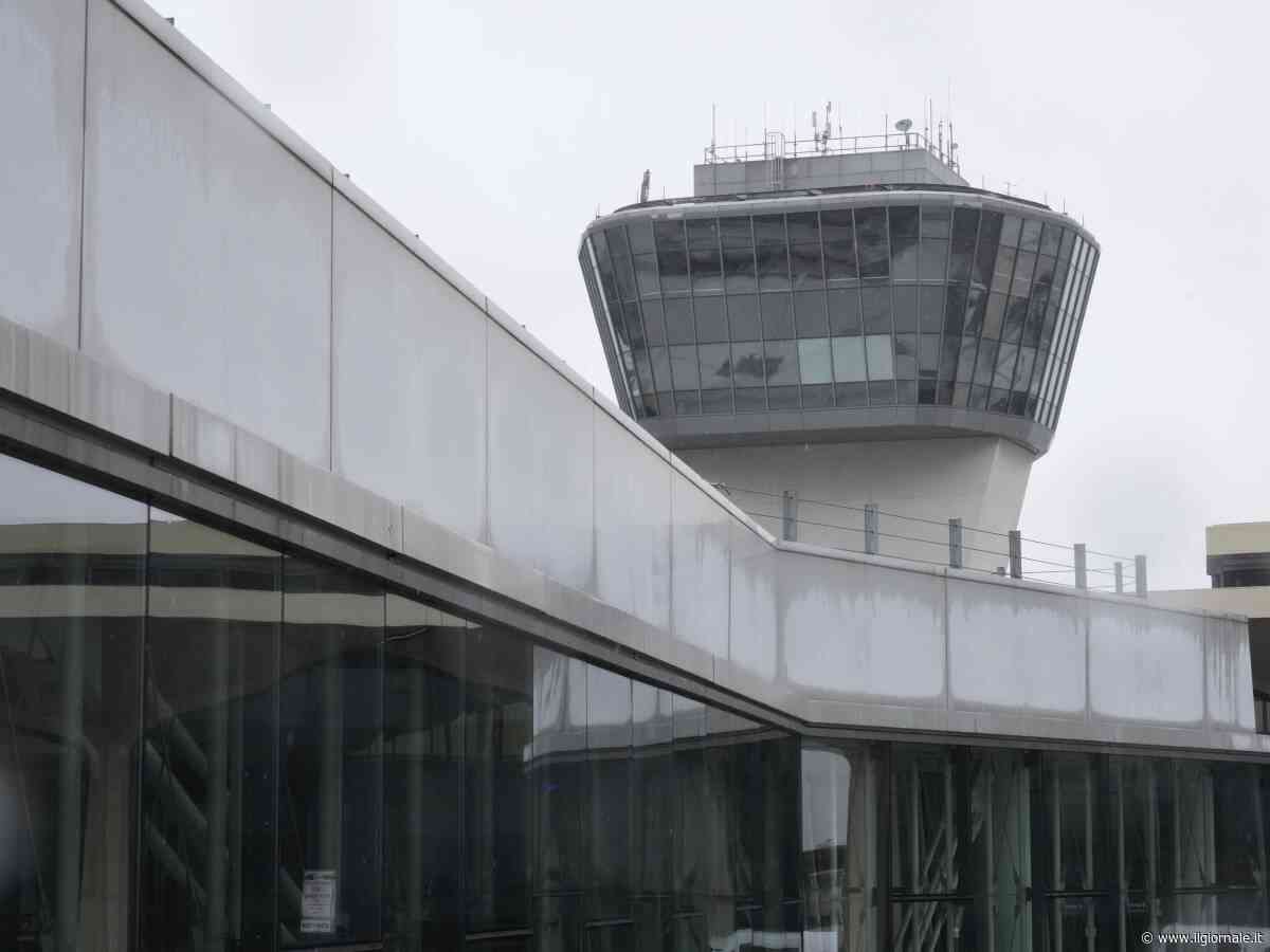 "Molte persone moriranno". L'oscura previsione dietro i blackout negli aeroporti Usa