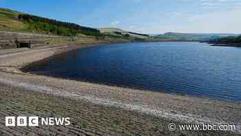 'Use less water' warning as reservoir levels drop