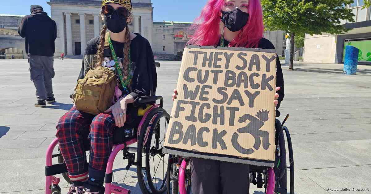 Protestors say 'patronising' Government cuts could push people into poverty