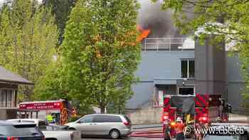 Fire burns through North Vancouver seniors' complex — for the 2nd time in 3 years