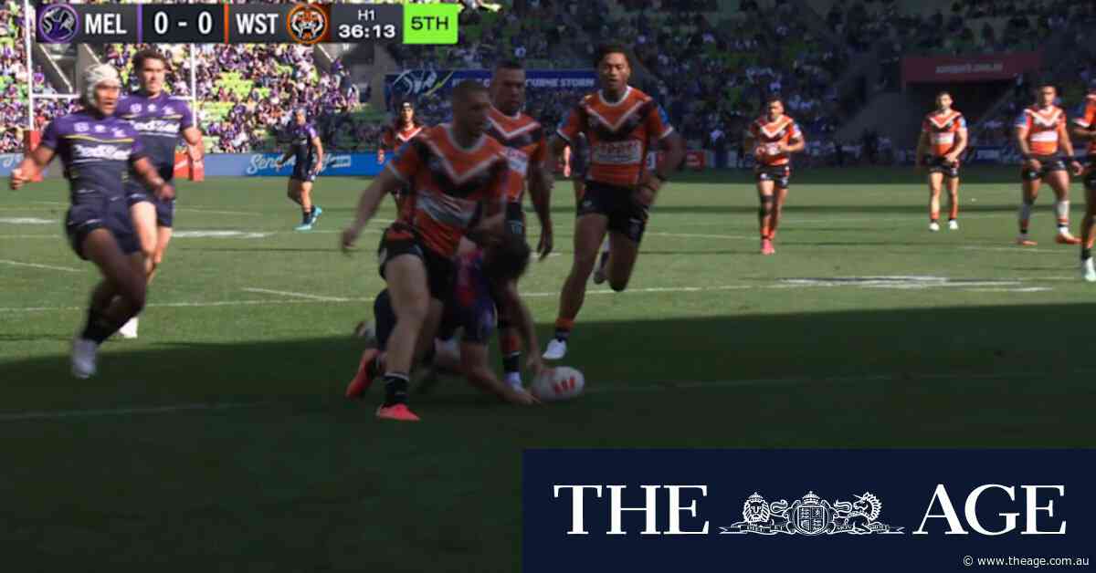 Papenhuyzen stuns with individual try