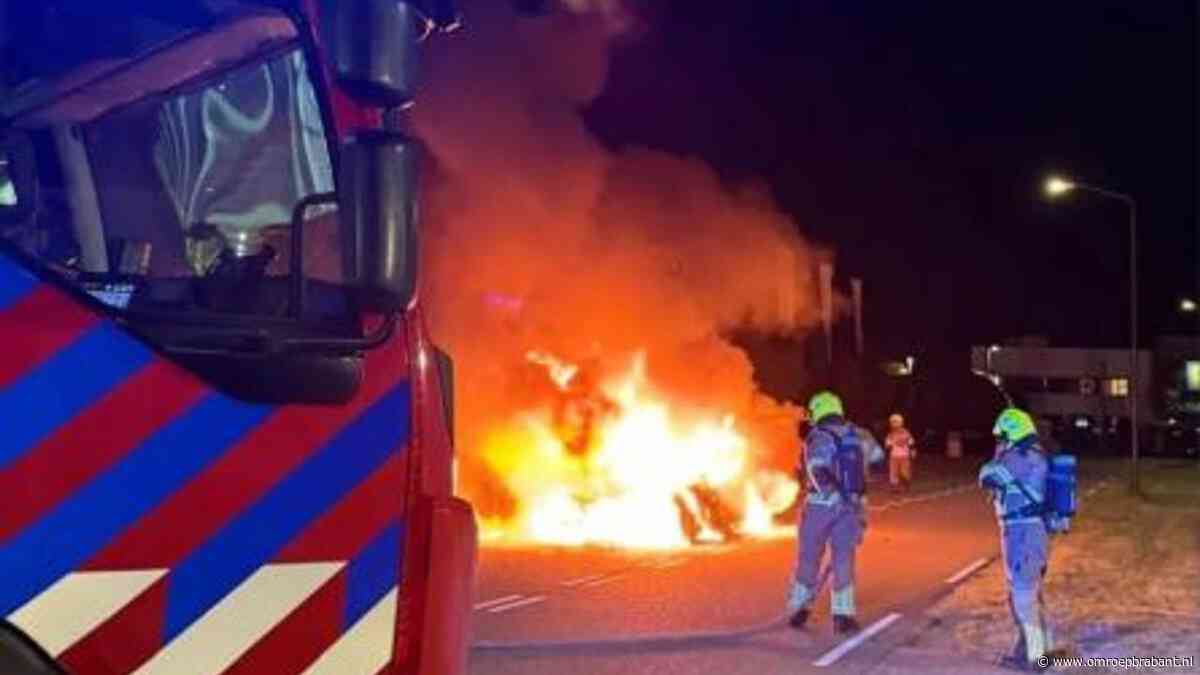 112-nieuws: Auto uitgebrand op bedrijventerrein • Vermiste jongen (14) teruggevonden na zoektocht