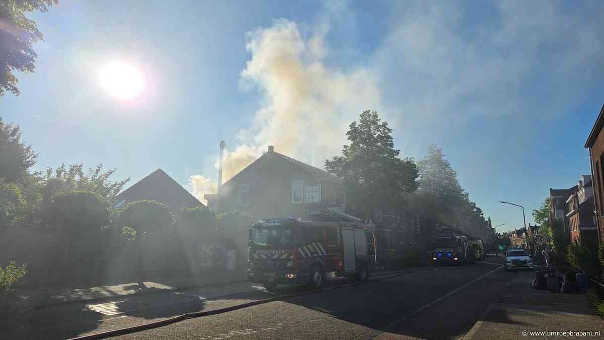 112-nieuws: Brand in tuinhuisje, buurman wordt wakker van rook en maakt bewoners wakker • Auto uitgebrand op bedrijventerrein