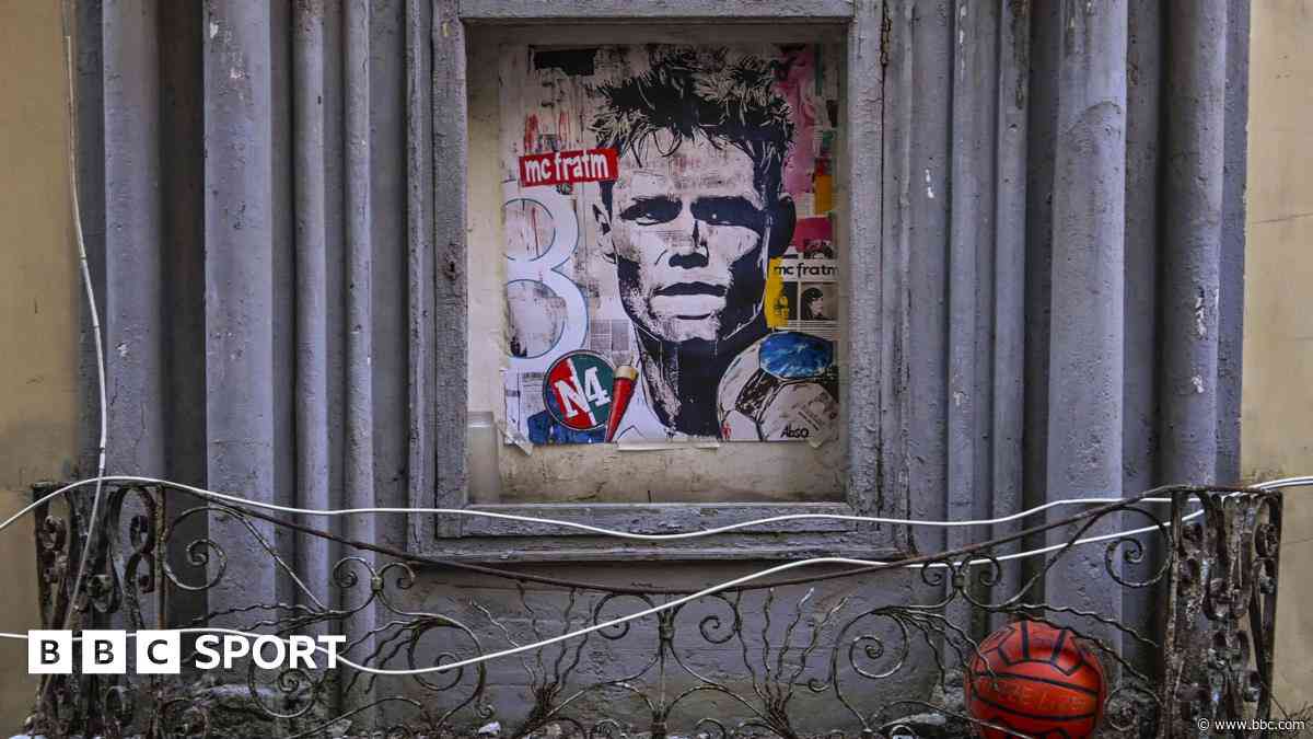 How &#39;raider&#39; McTominay became a Napoli icon