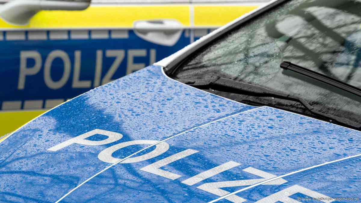 Metallteil auf der B16 veursacht Schaden