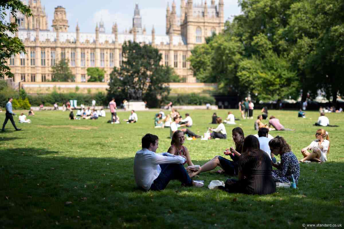 Met Office warns thunderstorms could hit London as temperatures reach 25C