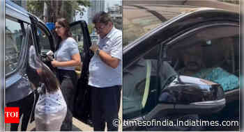 Aamir and Gauri spotted visiting his ex-wife Reena