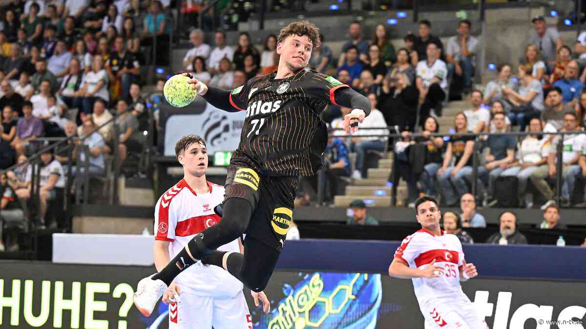 Torrekord für den Bundestrainer: Deutsche Handballer schießen Türkei aus der Halle