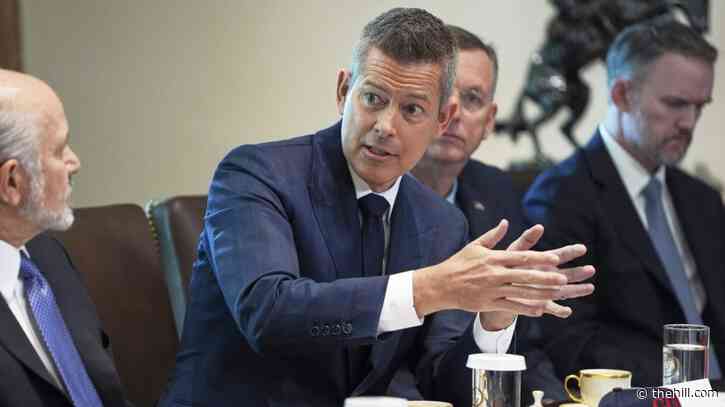 Duffy: Federal government reducing flights out of Newark airport
