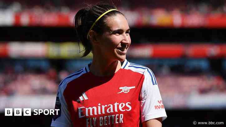 Arsenal&#39;s Caldentey wins WSL player of year award