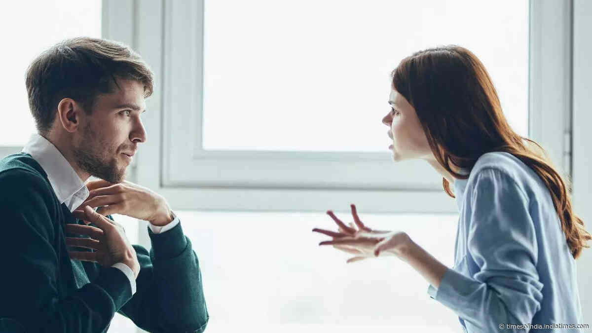 5 ways to deal with people who stress you out, as per psychology