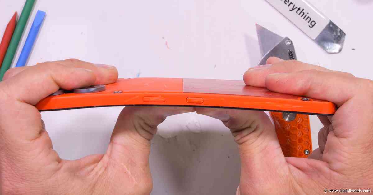 Does Nothing’s new CMF phone bend or break in durability test?