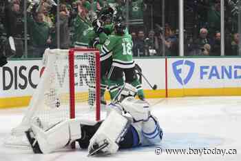 Road Woes: Jets still winless on road in playoffs after 5-2 loss to Stars in Game 3