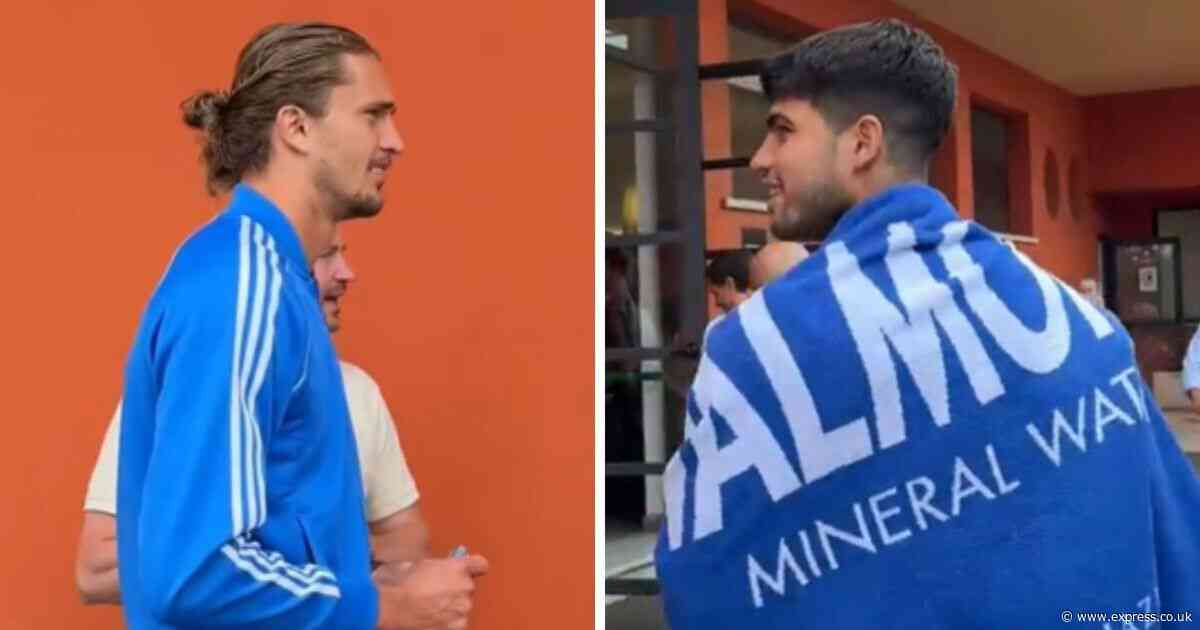 Carlos Alcaraz dug out by Alexander Zverev after turning up nine hours early for match