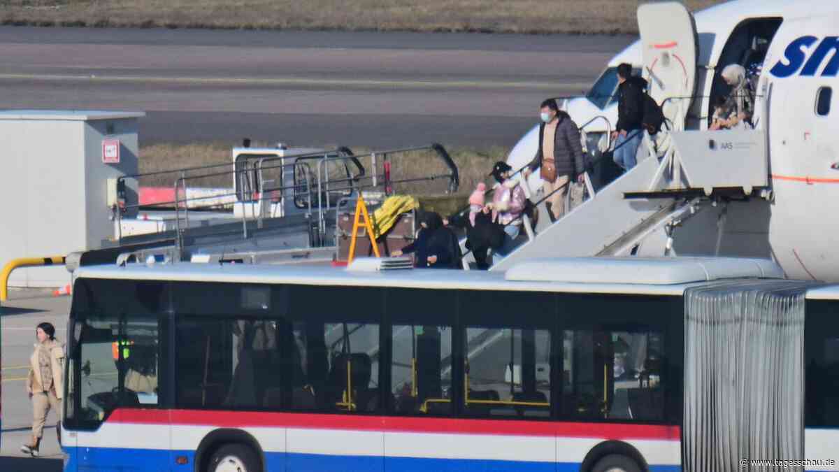 Afghanin verklagt Auswärtiges Amt wegen Aufnahmezusage