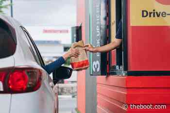 Most Fast Food Lovers Avoid Eating Inside Restaurants: Report