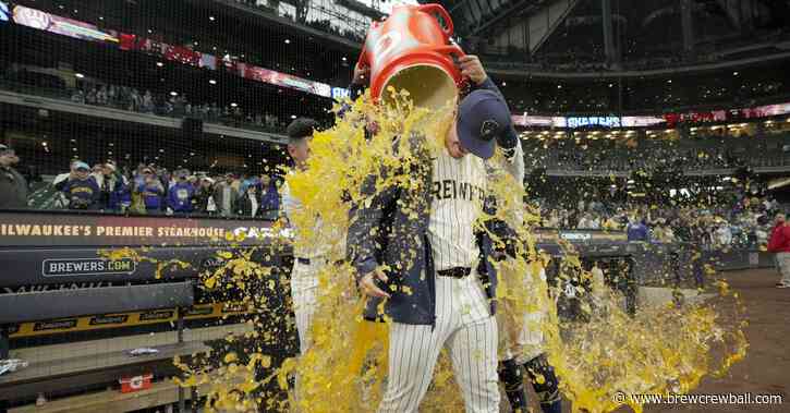 Roster notes: Henderson, Quintana