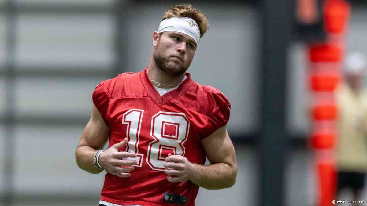 Saints add another QB, sign Dekkers after tryout