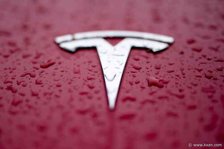 US agency asks Tesla questions about its Austin 'robotaxi' plan