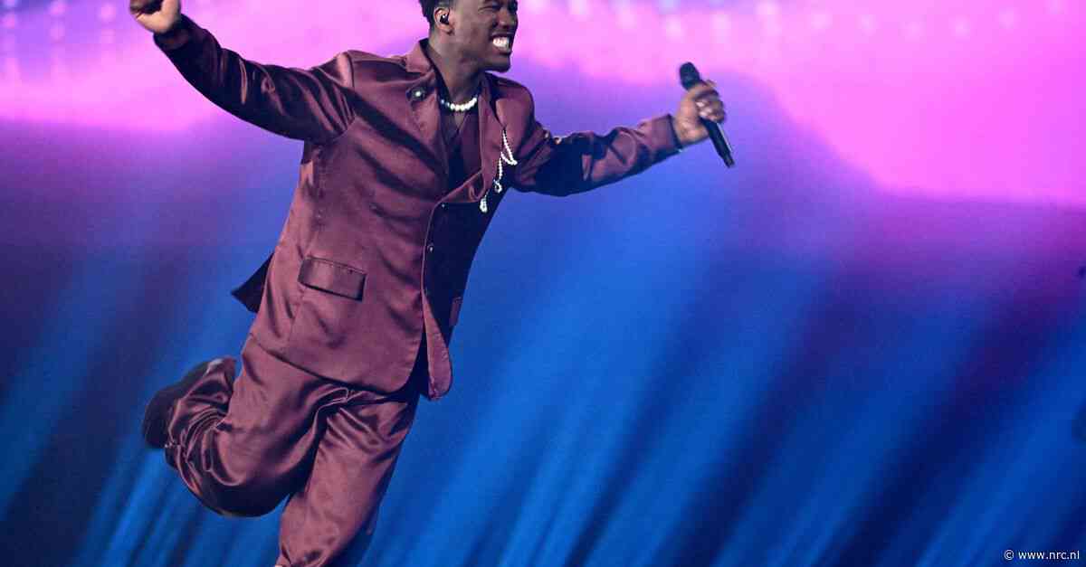 Claude met sterke performance door naar finale Songfestival