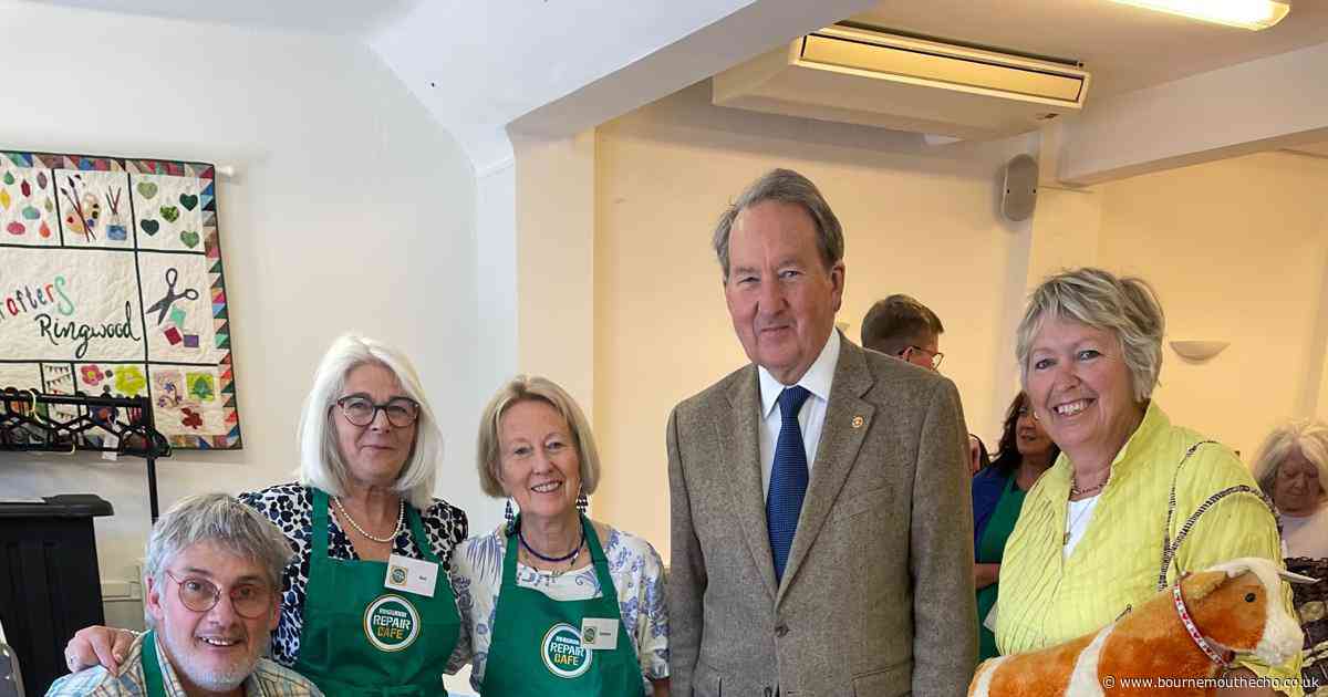 Repair café celebrates first anniversary with special visitor