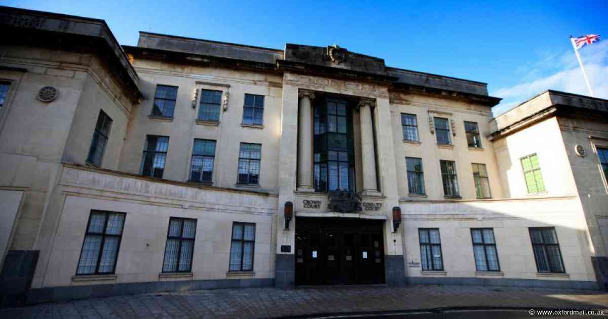 Teenager spared jail after threats with bike chain lock