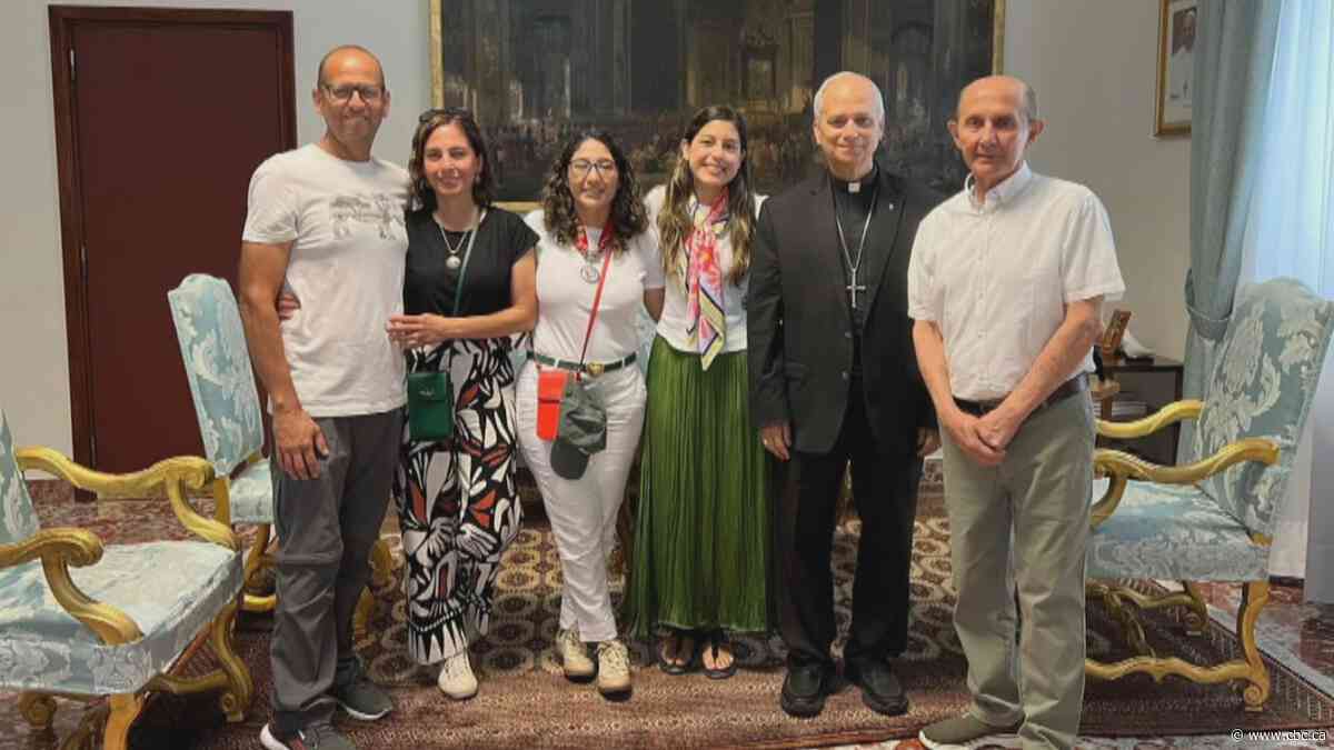 Peruvian Winnipegger fondly recalls meeting with future Pope