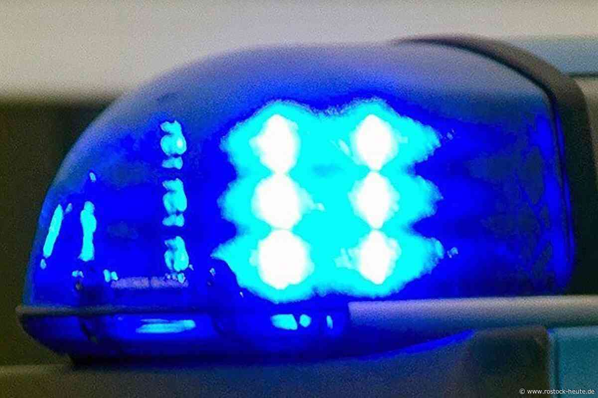 In einer Mälzerei im Überseehafen Rostock kam es vergangene Nacht zu einem Brand, rund 55 Einsatzkräfte der Feuerwehr waren im Einsatz.