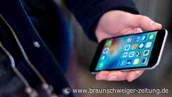 Expertin klärt auf: Das Handy des Partners lieber liegen lassen